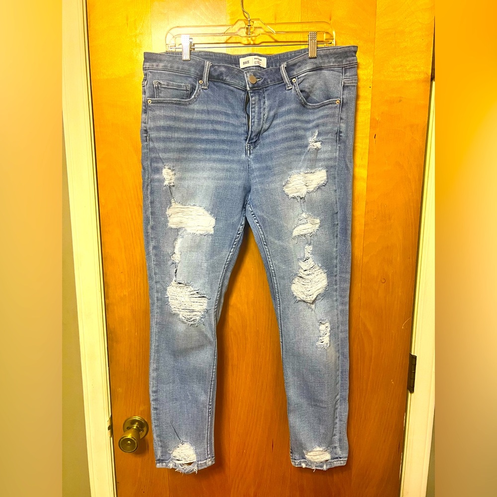 BKE stone wash Peyton skinny jeans. Size 34 (18US) ankle length mid-rise.